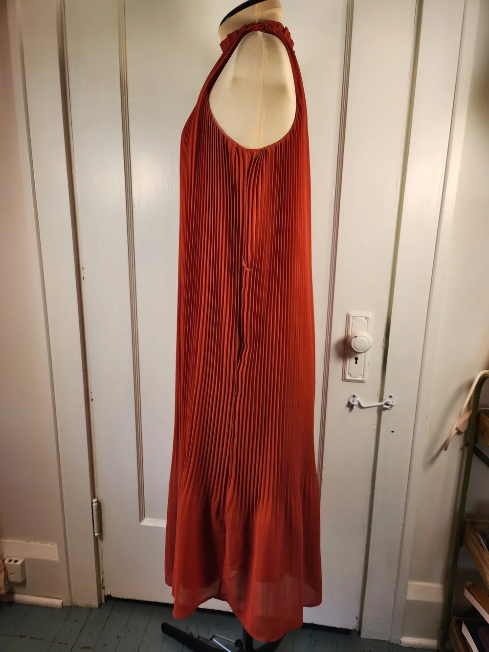 A New Day Sleeveless Pleated Midi Dress in Rust Orange XS